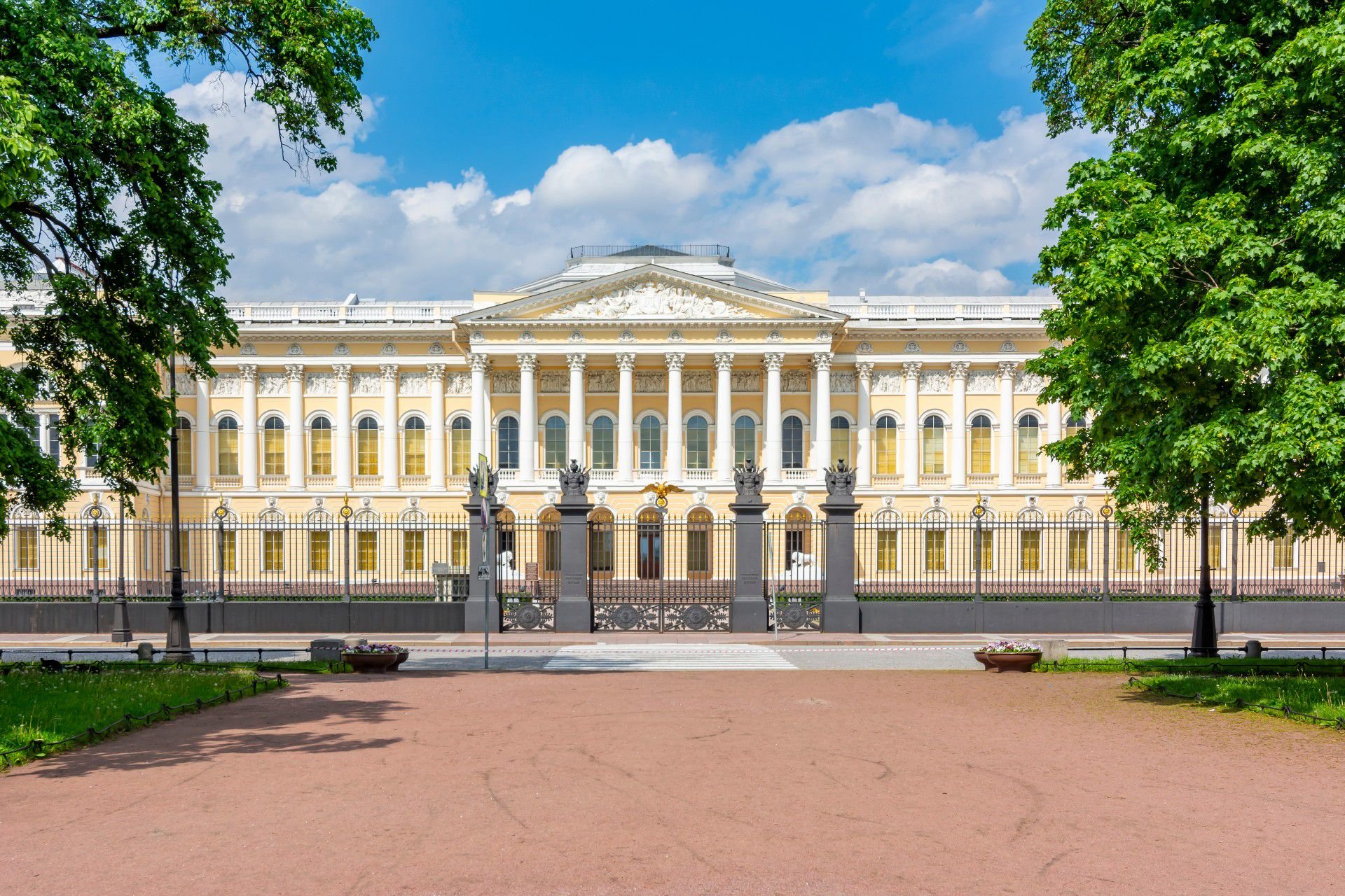 Фото Площади Искусств Санкт